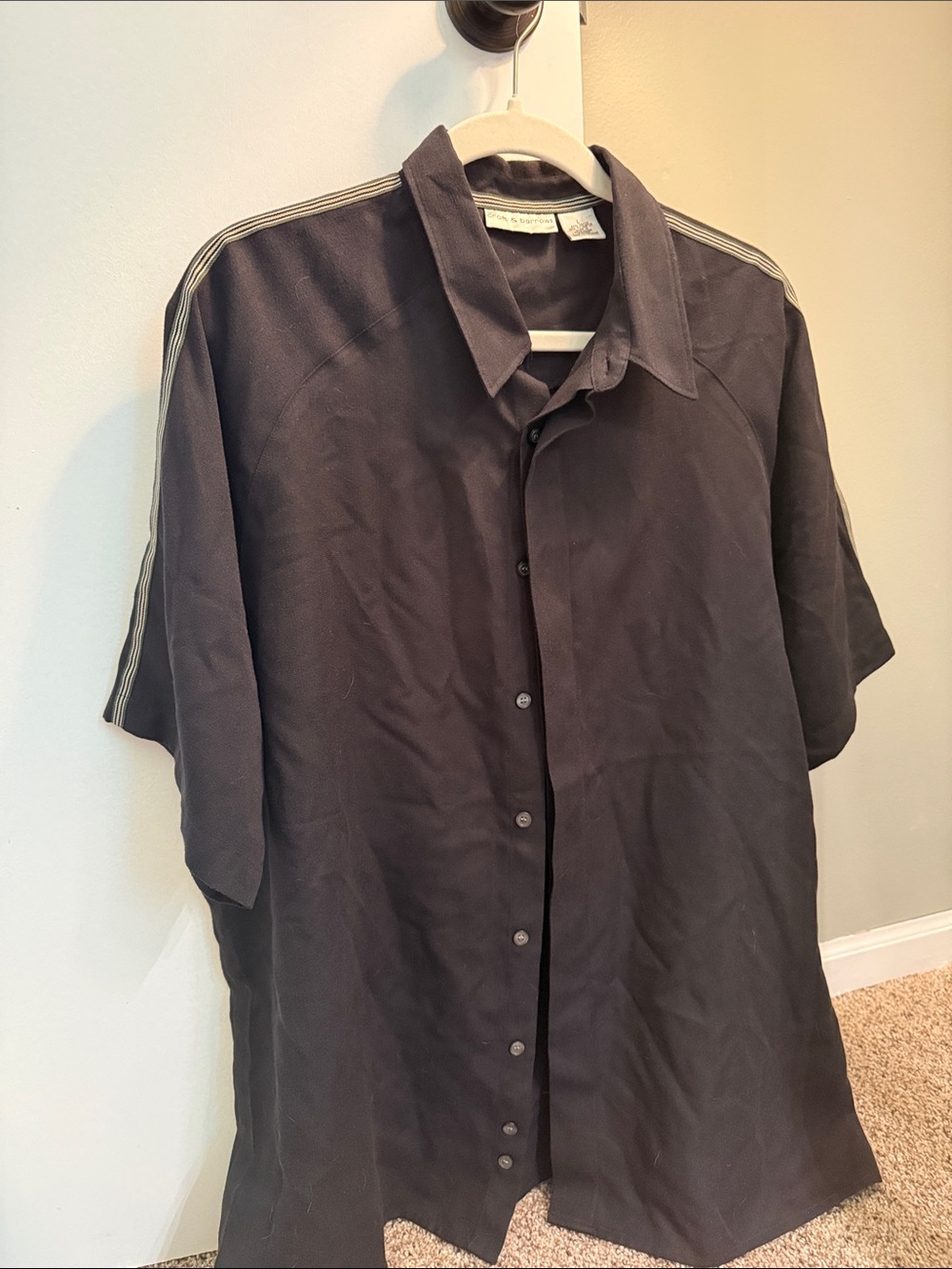 croft & barrow Black Short-Sleeve Button-Down Shirt with Shoulder Stripes